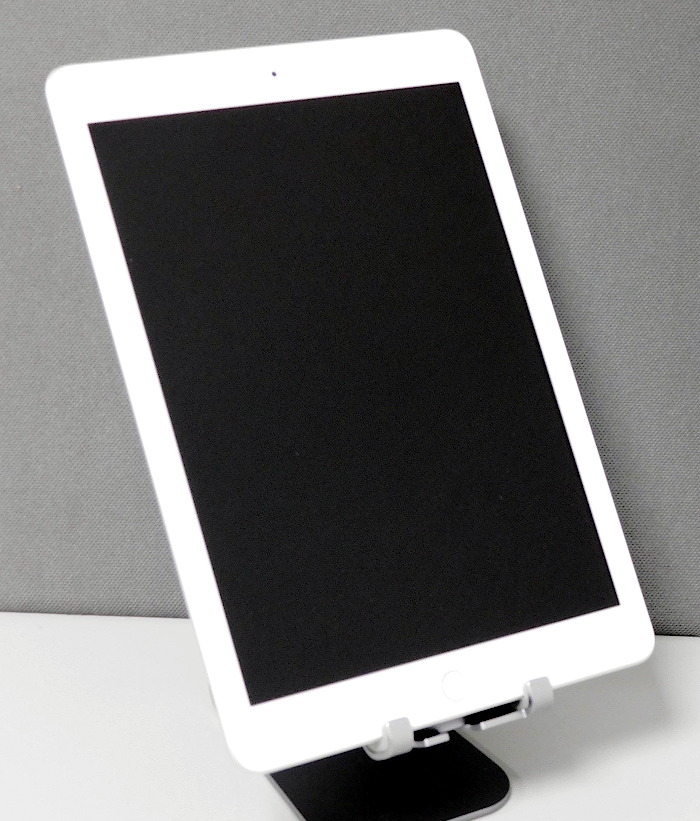 Grade C iPad Front>